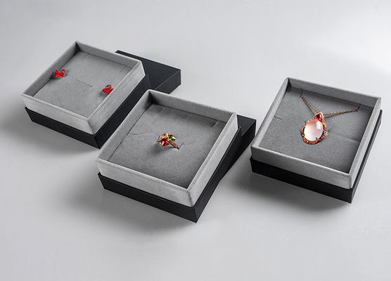 Caixas de empacotamento de Grey Velvet Lined Cardboard Jewelry com Logo Printing customizável