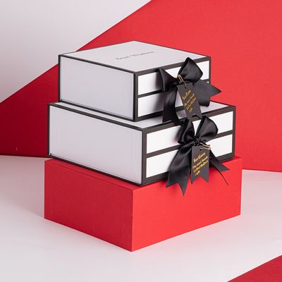 Caixas de presente magnéticas brancas rígidas do cartão com Rim And Ribbon Bow preto