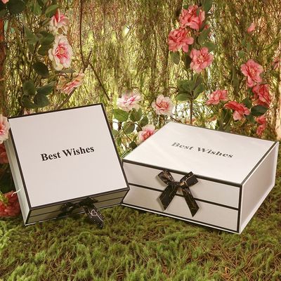 Captura magnética pre envolvida de Flip Top Gift Boxes With do cartão