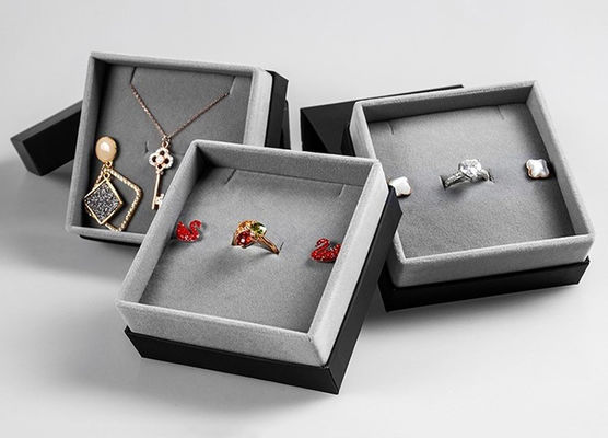 Caixas de empacotamento de Grey Velvet Lined Cardboard Jewelry com Logo Printing customizável