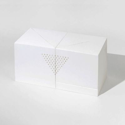 As caixas de presente cúbicas magnéticas do perfume, caixa de presente da porta dobro personalizaram o tamanho