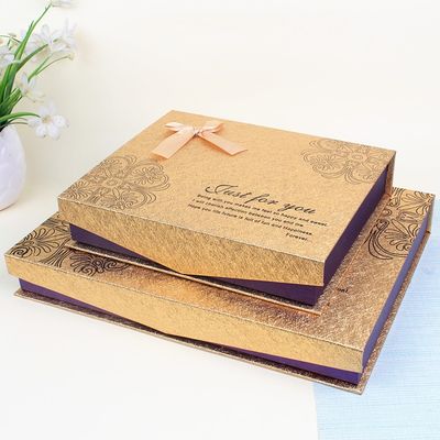 A forma do livro escondeu caixas vazias magnéticas do chocolate com divisores 23.2x19x4.6cm