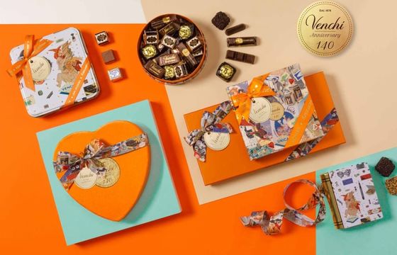 O bolso de caixas de empacotamento do presente do chocolate do diâmetro 14cm da cor de Pantone fez sob medida